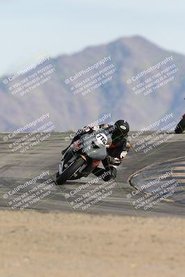 media/Nov-16-2025-Race Pace (Sun) [[8c5fa54630]]/Verified Riders/8-Turn 12 (120pm)/